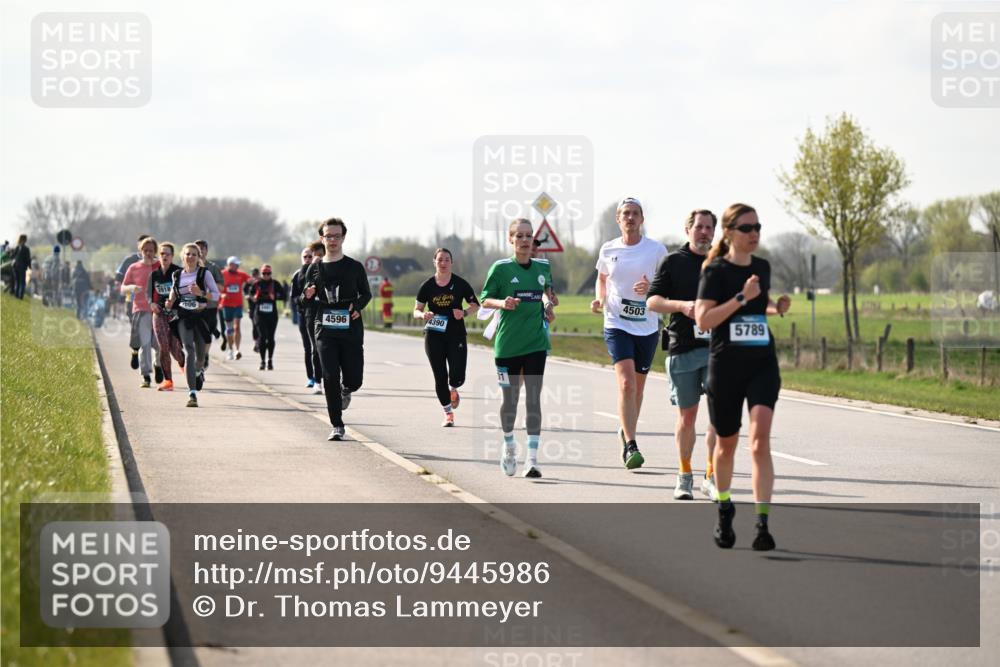12.04.2026 - 45. Internationalen Wilhelmsburger Insellauf Dr. Thomas Lammeyer http://msf.ph/oto/9445986 12.04.2026 10:25:05 Laufen 3918, 4503, 606, 4596, 4390, 5789, 01 meine-sportfotos.de
