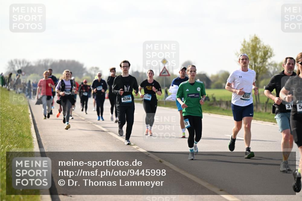 12.04.2026 - 45. Internationalen Wilhelmsburger Insellauf Dr. Thomas Lammeyer http://msf.ph/oto/9445998 12.04.2026 10:25:07 Laufen 4596, 4390, 01, 4503, 31, 5 meine-sportfotos.de