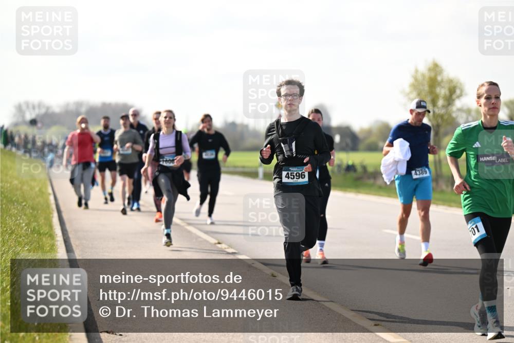 12.04.2026 - 45. Internationalen Wilhelmsburger Insellauf Dr. Thomas Lammeyer http://msf.ph/oto/9446015 12.04.2026 10:25:10 Laufen 4596, 4389, 101 meine-sportfotos.de