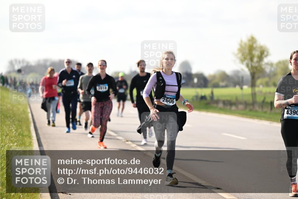 12.04.2026 - 45. Internationalen Wilhelmsburger Insellauf Dr. Thomas Lammeyer http://msf.ph/oto/9446032 12.04.2026 10:25:12 Laufen 3918, 2606, 439 meine-sportfotos.de