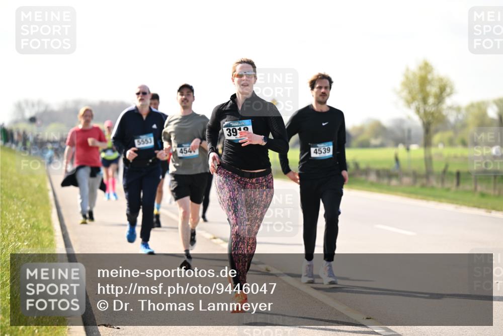 12.04.2026 - 45. Internationalen Wilhelmsburger Insellauf Dr. Thomas Lammeyer http://msf.ph/oto/9446047 12.04.2026 10:25:15 Laufen 5553, 454, 3919, 4539 meine-sportfotos.de