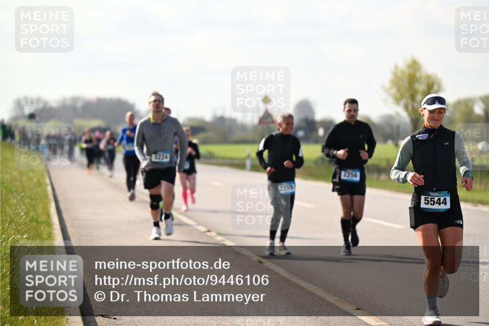 12.04.2026 - 45. Internationalen Wilhelmsburger Insellauf Dr. Thomas Lammeyer http://msf.ph/oto/9446106 12.04.2026 10:25:30 Laufen 3924, 5544 meine-sportfotos.de