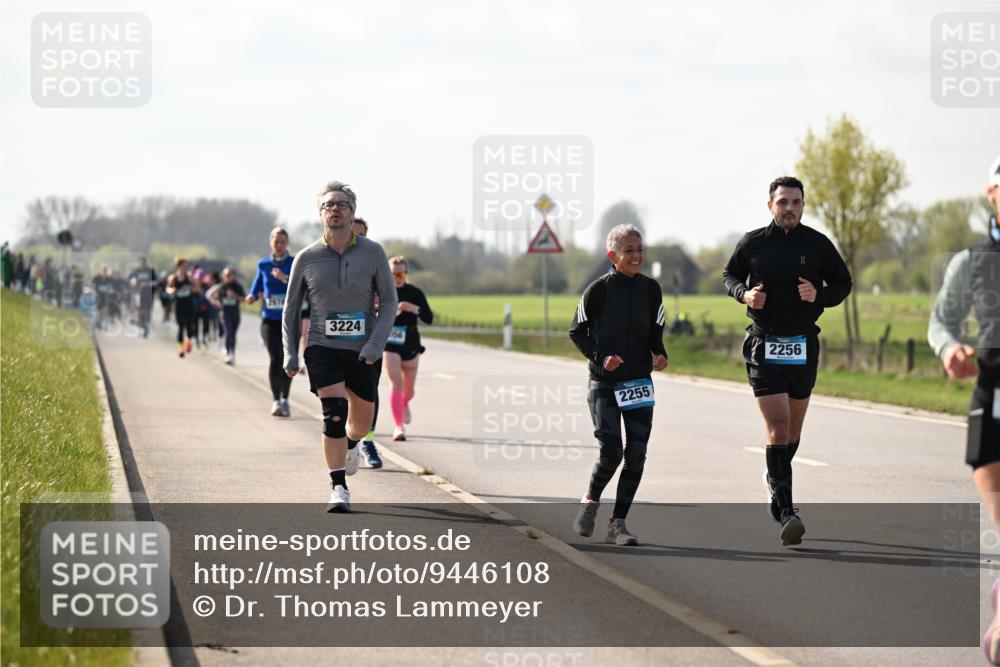 12.04.2026 - 45. Internationalen Wilhelmsburger Insellauf Dr. Thomas Lammeyer http://msf.ph/oto/9446108 12.04.2026 10:25:31 Laufen 3224, 2255, 2256 meine-sportfotos.de