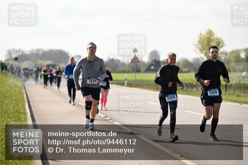 12.04.2026 - 45. Internationalen Wilhelmsburger Insellauf Dr. Thomas Lammeyer http://msf.ph/oto/9446112 12.04.2026 10:25:31 Laufen 3224, 4354, 2255, 2256 meine-sportfotos.de