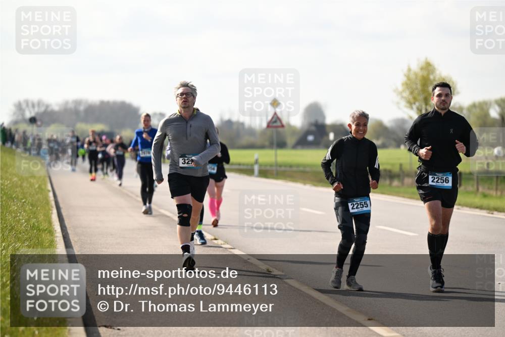 12.04.2026 - 45. Internationalen Wilhelmsburger Insellauf Dr. Thomas Lammeyer http://msf.ph/oto/9446113 12.04.2026 10:25:31 Laufen 32, 2255, 2256 meine-sportfotos.de