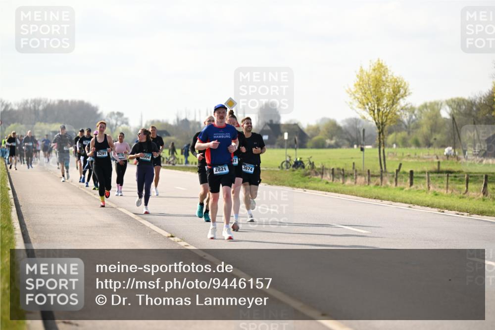 12.04.2026 - 45. Internationalen Wilhelmsburger Insellauf Dr. Thomas Lammeyer http://msf.ph/oto/9446157 12.04.2026 10:25:40 Laufen 3291, 5576, 004, 2821, 97, 3674 meine-sportfotos.de