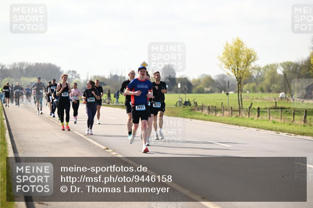 12.04.2026 - 45. Internationalen Wilhelmsburger Insellauf Dr. Thomas Lammeyer http://msf.ph/oto/9446158 12.04.2026 10:25:40 Laufen 3291, 2004, 3674, 2821 meine-sportfotos.de