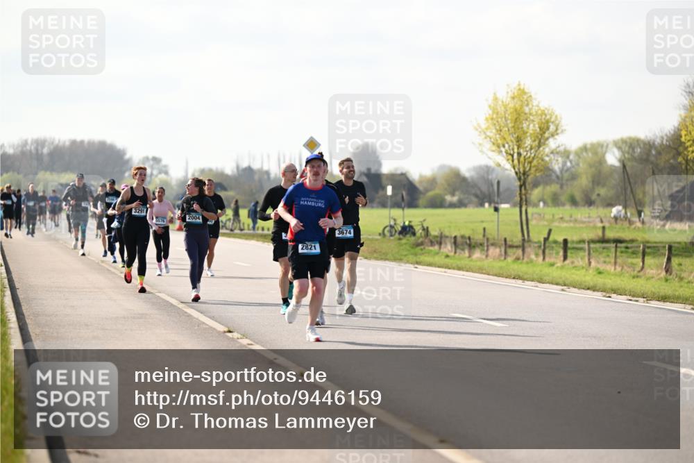 12.04.2026 - 45. Internationalen Wilhelmsburger Insellauf Dr. Thomas Lammeyer http://msf.ph/oto/9446159 12.04.2026 10:25:40 Laufen 3291, 5576, 2004, 2821, 3674 meine-sportfotos.de
