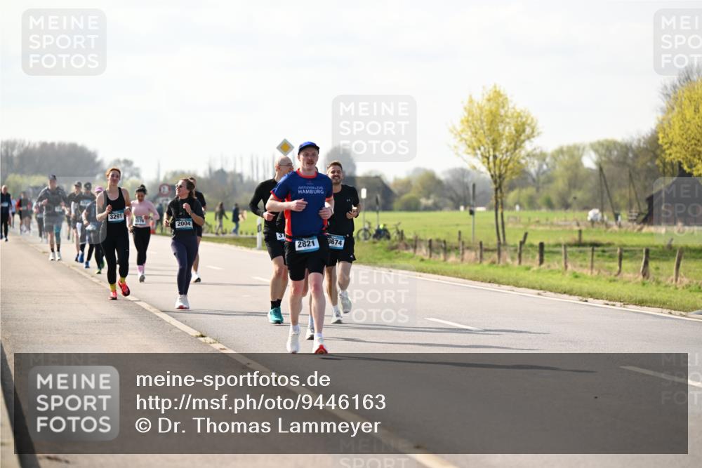 12.04.2026 - 45. Internationalen Wilhelmsburger Insellauf Dr. Thomas Lammeyer http://msf.ph/oto/9446163 12.04.2026 10:25:41 Laufen 3291, 2004, 2821, 3674 meine-sportfotos.de