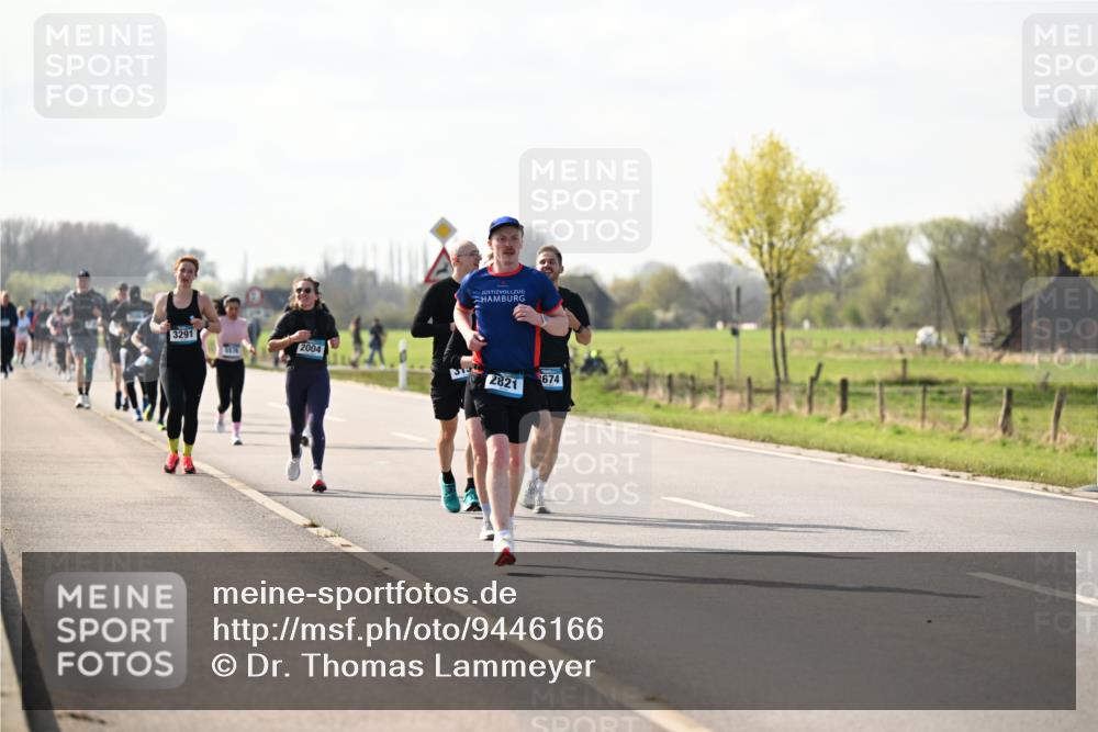 12.04.2026 - 45. Internationalen Wilhelmsburger Insellauf Dr. Thomas Lammeyer http://msf.ph/oto/9446166 12.04.2026 10:25:41 Laufen 3291, 5576, 2004, 313, 2821, 674 meine-sportfotos.de