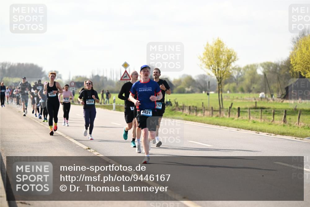 12.04.2026 - 45. Internationalen Wilhelmsburger Insellauf Dr. Thomas Lammeyer http://msf.ph/oto/9446167 12.04.2026 10:25:41 Laufen 329, 2004, 3, 674, 2821 meine-sportfotos.de