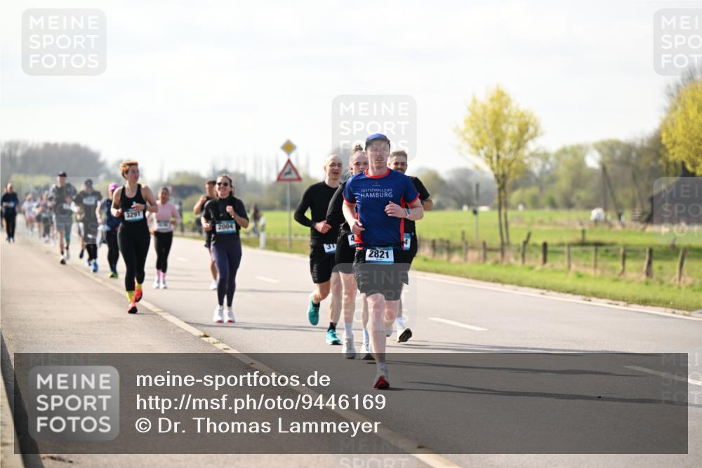 12.04.2026 - 45. Internationalen Wilhelmsburger Insellauf Dr. Thomas Lammeyer http://msf.ph/oto/9446169 12.04.2026 10:25:42 Laufen 3291, 2004, 31, 4, 2821, 4 meine-sportfotos.de