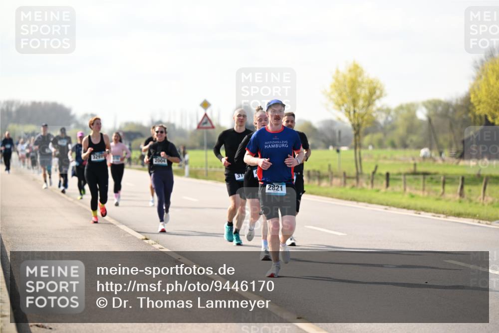 12.04.2026 - 45. Internationalen Wilhelmsburger Insellauf Dr. Thomas Lammeyer http://msf.ph/oto/9446170 12.04.2026 10:25:42 Laufen 2004, 31, 2821 meine-sportfotos.de