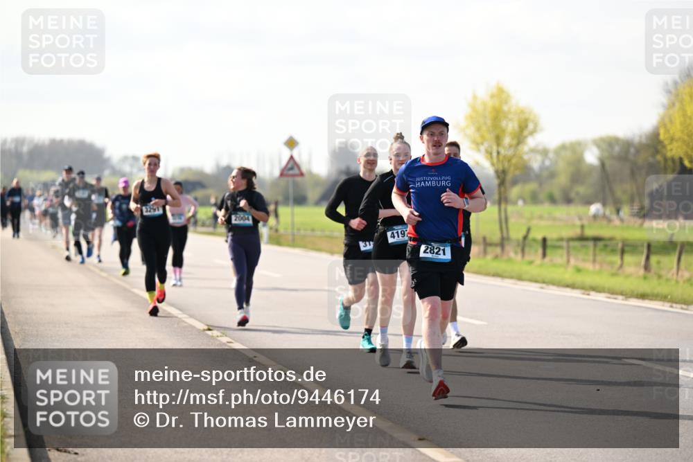 12.04.2026 - 45. Internationalen Wilhelmsburger Insellauf Dr. Thomas Lammeyer http://msf.ph/oto/9446174 12.04.2026 10:25:43 Laufen 3291, 2004, 4192, 31, 2821 meine-sportfotos.de