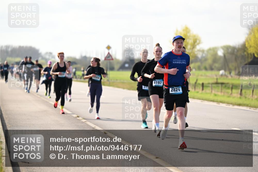 12.04.2026 - 45. Internationalen Wilhelmsburger Insellauf Dr. Thomas Lammeyer http://msf.ph/oto/9446177 12.04.2026 10:25:43 Laufen 31, 4197, 2821 meine-sportfotos.de
