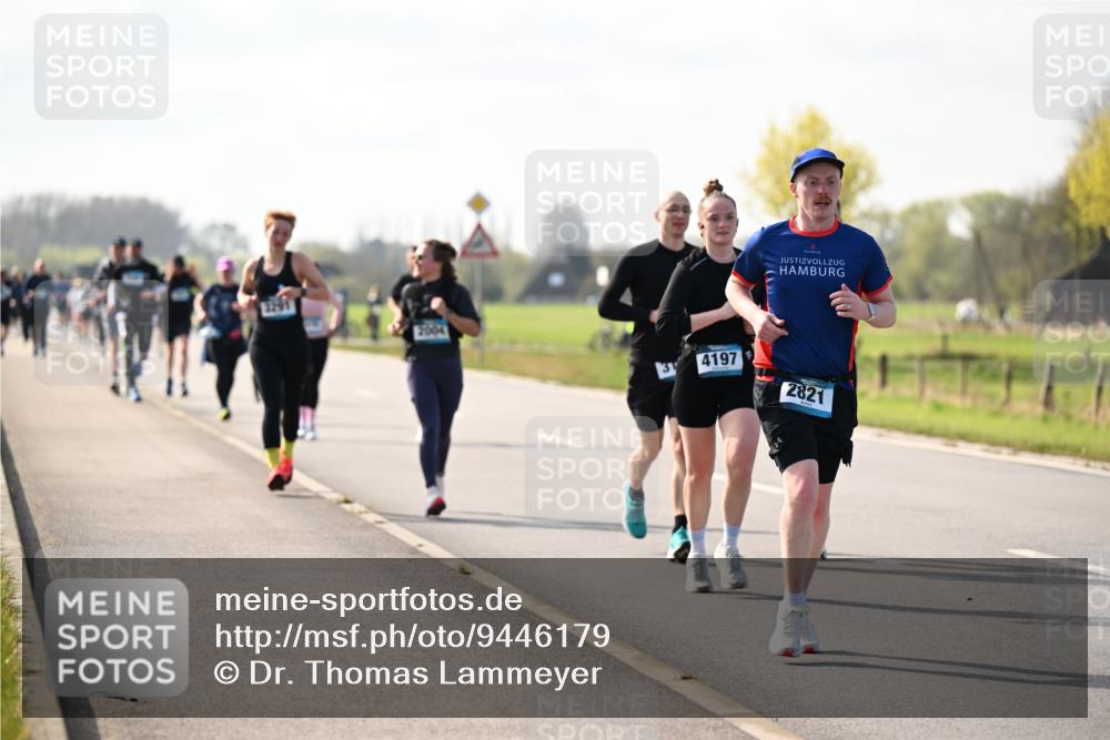 12.04.2026 - 45. Internationalen Wilhelmsburger Insellauf Dr. Thomas Lammeyer http://msf.ph/oto/9446179 12.04.2026 10:25:43 Laufen 4197, 2821 meine-sportfotos.de