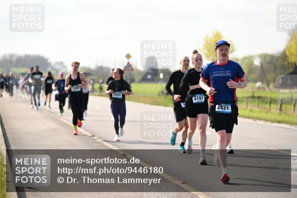 12.04.2026 - 45. Internationalen Wilhelmsburger Insellauf Dr. Thomas Lammeyer http://msf.ph/oto/9446180 12.04.2026 10:25:43 Laufen 4197, 2821 meine-sportfotos.de