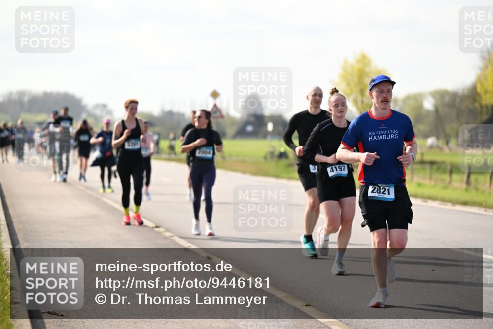 12.04.2026 - 45. Internationalen Wilhelmsburger Insellauf Dr. Thomas Lammeyer http://msf.ph/oto/9446181 12.04.2026 10:25:43 Laufen 4197, 2821 meine-sportfotos.de
