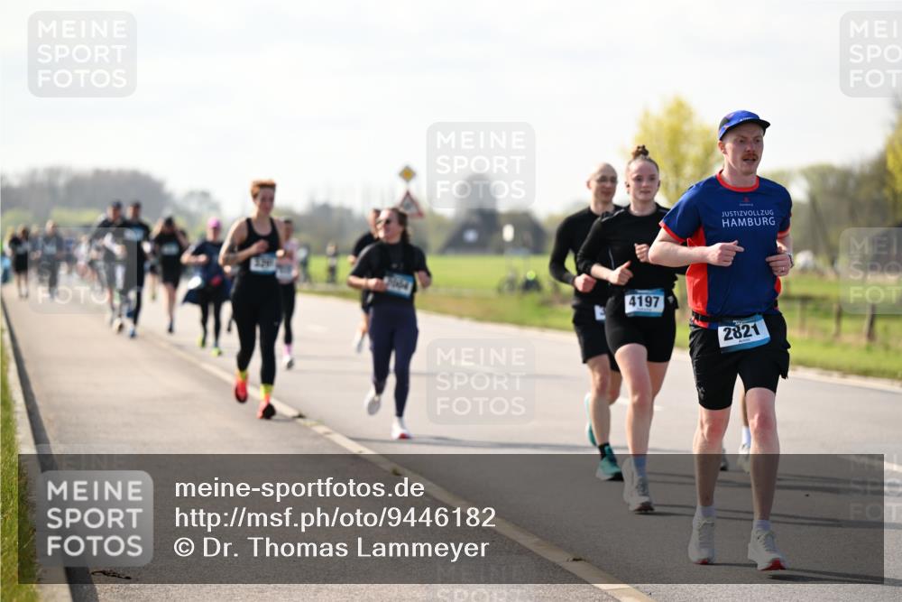 12.04.2026 - 45. Internationalen Wilhelmsburger Insellauf Dr. Thomas Lammeyer http://msf.ph/oto/9446182 12.04.2026 10:25:44 Laufen 4197, 2821 meine-sportfotos.de