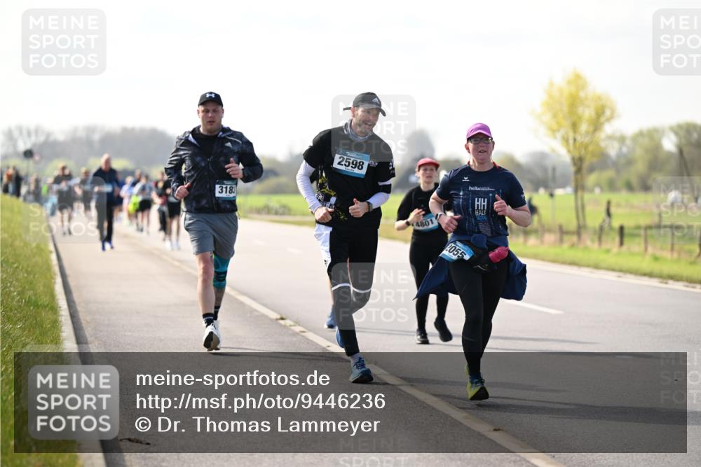 12.04.2026 - 45. Internationalen Wilhelmsburger Insellauf Dr. Thomas Lammeyer http://msf.ph/oto/9446236 12.04.2026 10:25:53 Laufen 318, 2598, 4801, 2055 meine-sportfotos.de