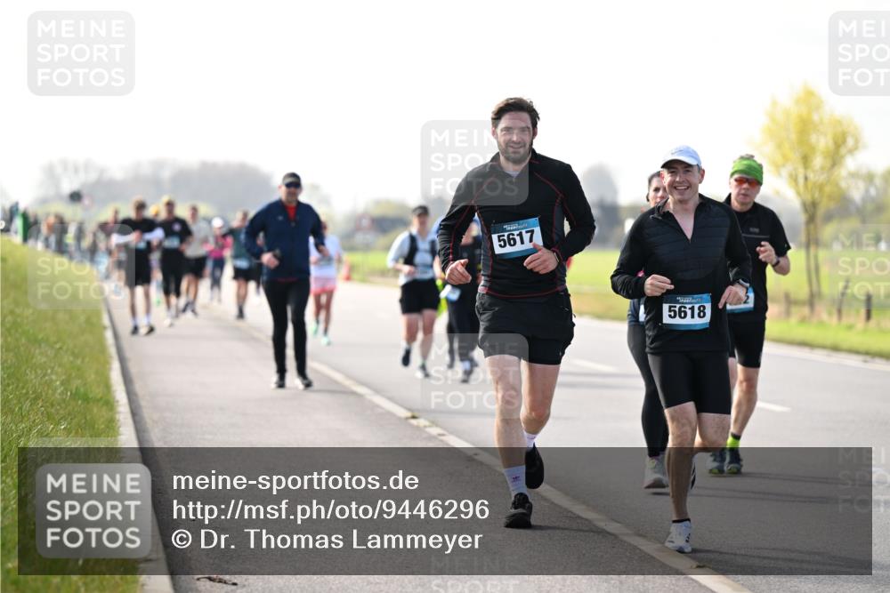 12.04.2026 - 45. Internationalen Wilhelmsburger Insellauf Dr. Thomas Lammeyer http://msf.ph/oto/9446296 12.04.2026 10:26:07 Laufen 5617, 5618 meine-sportfotos.de