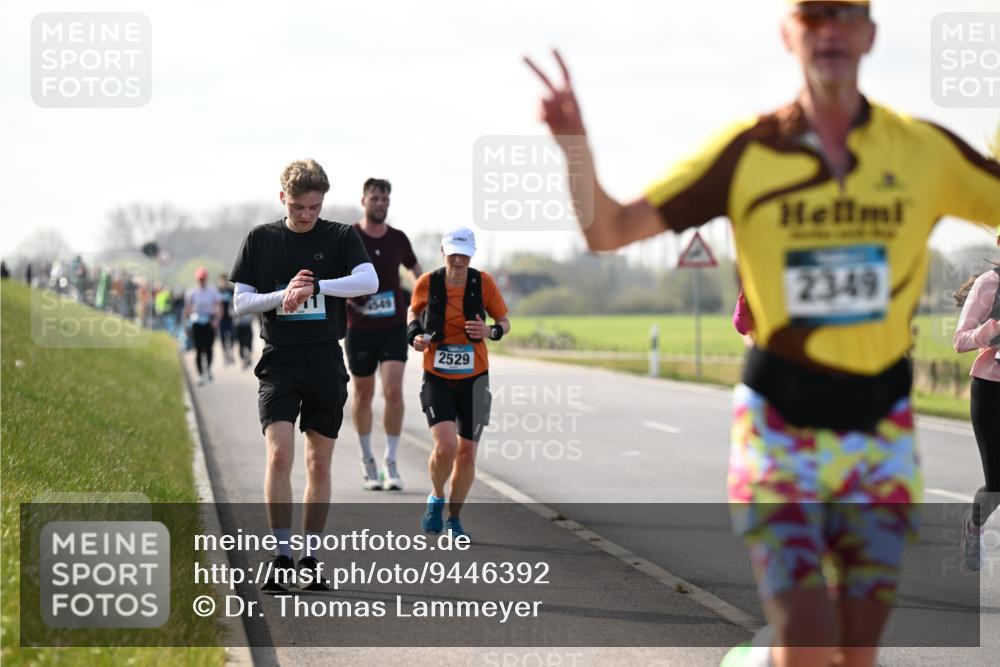 12.04.2026 - 45. Internationalen Wilhelmsburger Insellauf Dr. Thomas Lammeyer http://msf.ph/oto/9446392 12.04.2026 10:26:26 Laufen 4549, 2529, 2349 meine-sportfotos.de
