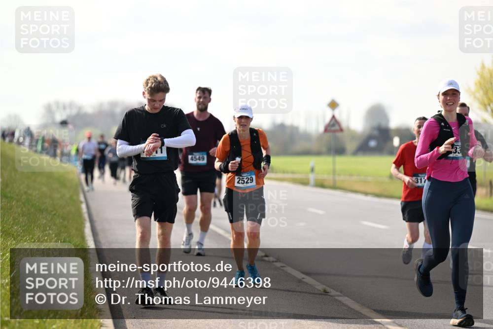 12.04.2026 - 45. Internationalen Wilhelmsburger Insellauf Dr. Thomas Lammeyer http://msf.ph/oto/9446398 12.04.2026 10:26:27 Laufen 4549, 2529, 317, 33 meine-sportfotos.de