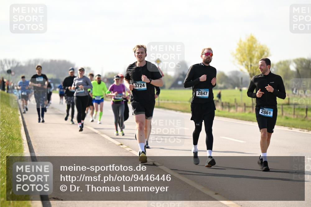 12.04.2026 - 45. Internationalen Wilhelmsburger Insellauf Dr. Thomas Lammeyer http://msf.ph/oto/9446446 12.04.2026 10:26:42 Laufen 3724, 2847, 2861 meine-sportfotos.de
