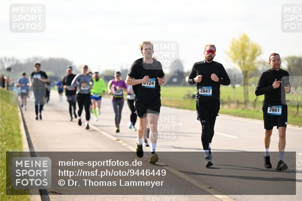 12.04.2026 - 45. Internationalen Wilhelmsburger Insellauf Dr. Thomas Lammeyer http://msf.ph/oto/9446449 12.04.2026 10:26:42 Laufen 24, 2847, 2861 meine-sportfotos.de