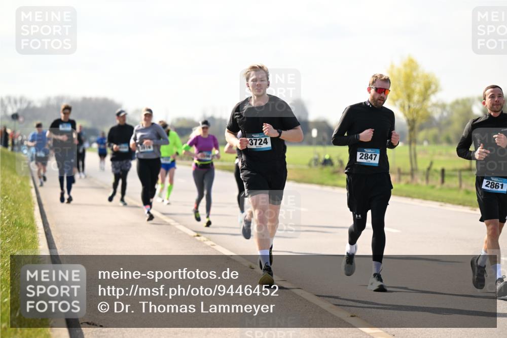 12.04.2026 - 45. Internationalen Wilhelmsburger Insellauf Dr. Thomas Lammeyer http://msf.ph/oto/9446452 12.04.2026 10:26:43 Laufen 3724, 2847, 2861 meine-sportfotos.de