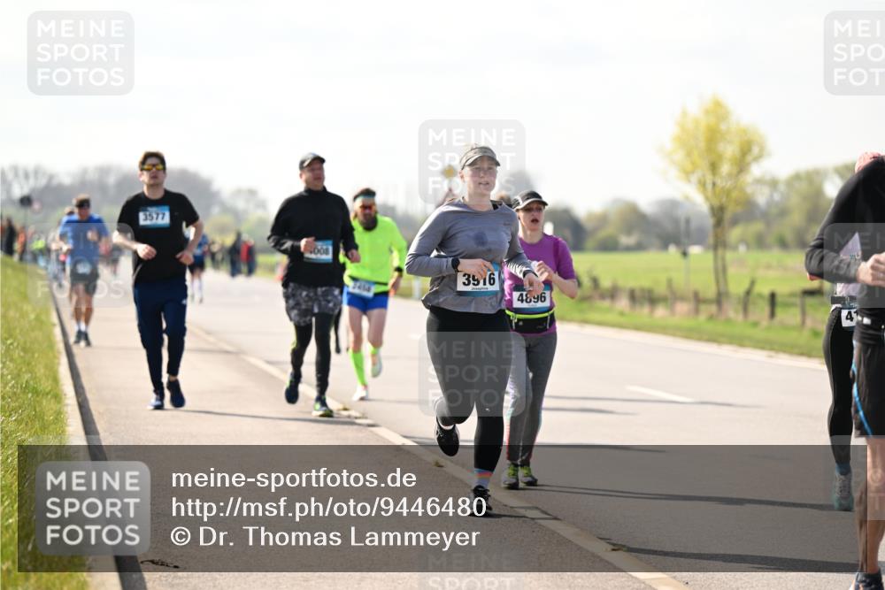 12.04.2026 - 45. Internationalen Wilhelmsburger Insellauf Dr. Thomas Lammeyer http://msf.ph/oto/9446480 12.04.2026 10:26:47 Laufen 3577, 3916, 4896 meine-sportfotos.de
