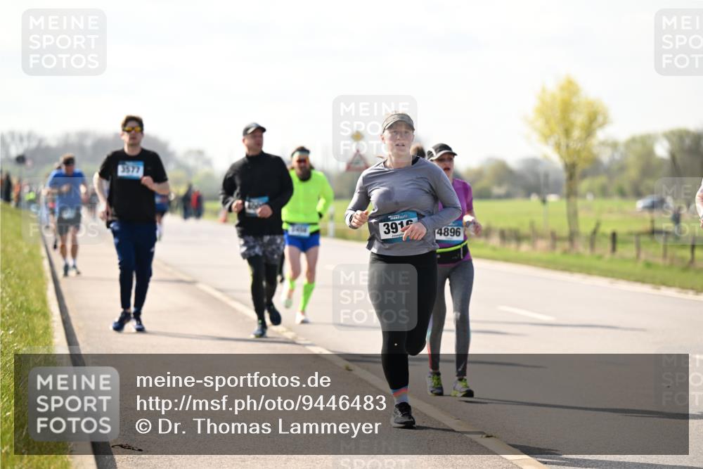 12.04.2026 - 45. Internationalen Wilhelmsburger Insellauf Dr. Thomas Lammeyer http://msf.ph/oto/9446483 12.04.2026 10:26:47 Laufen 3577, 3916, 4896 meine-sportfotos.de