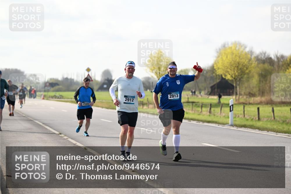 12.04.2026 - 45. Internationalen Wilhelmsburger Insellauf Dr. Thomas Lammeyer http://msf.ph/oto/9446574 12.04.2026 10:27:07 Laufen 2912, 2569, 2913 meine-sportfotos.de