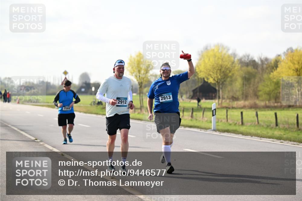 12.04.2026 - 45. Internationalen Wilhelmsburger Insellauf Dr. Thomas Lammeyer http://msf.ph/oto/9446577 12.04.2026 10:27:07 Laufen 2912, 2913, 2569 meine-sportfotos.de