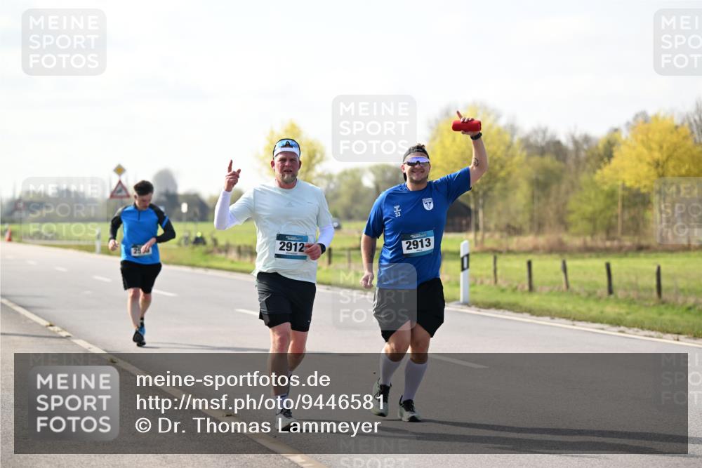 12.04.2026 - 45. Internationalen Wilhelmsburger Insellauf Dr. Thomas Lammeyer http://msf.ph/oto/9446581 12.04.2026 10:27:08 Laufen 2912, 2913 meine-sportfotos.de