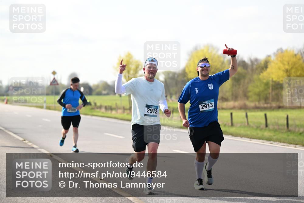 12.04.2026 - 45. Internationalen Wilhelmsburger Insellauf Dr. Thomas Lammeyer http://msf.ph/oto/9446584 12.04.2026 10:27:08 Laufen 2912, 81, 2913 meine-sportfotos.de