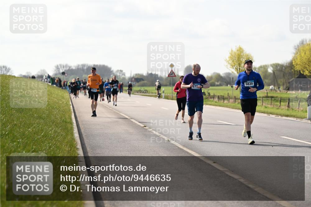 12.04.2026 - 45. Internationalen Wilhelmsburger Insellauf Dr. Thomas Lammeyer http://msf.ph/oto/9446635 12.04.2026 10:27:25 Laufen 5844, 577, 5835 meine-sportfotos.de