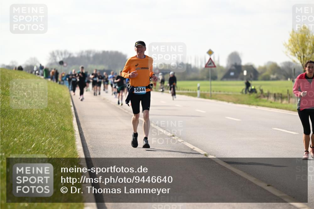 12.04.2026 - 45. Internationalen Wilhelmsburger Insellauf Dr. Thomas Lammeyer http://msf.ph/oto/9446640 12.04.2026 10:27:29 Laufen 5844 meine-sportfotos.de