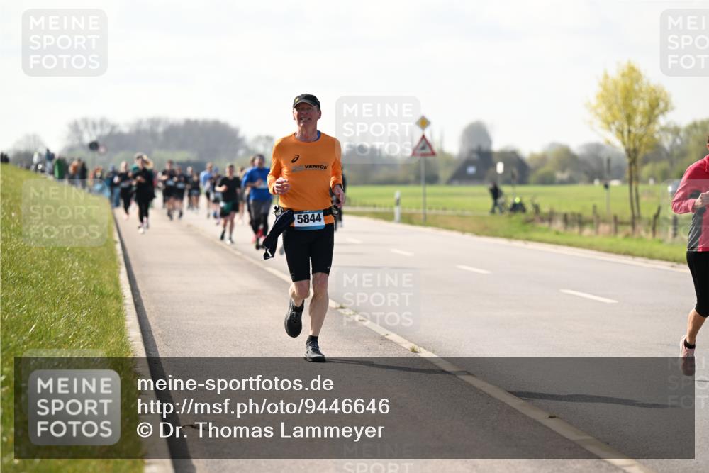 12.04.2026 - 45. Internationalen Wilhelmsburger Insellauf Dr. Thomas Lammeyer http://msf.ph/oto/9446646 12.04.2026 10:27:30 Laufen 5844 meine-sportfotos.de