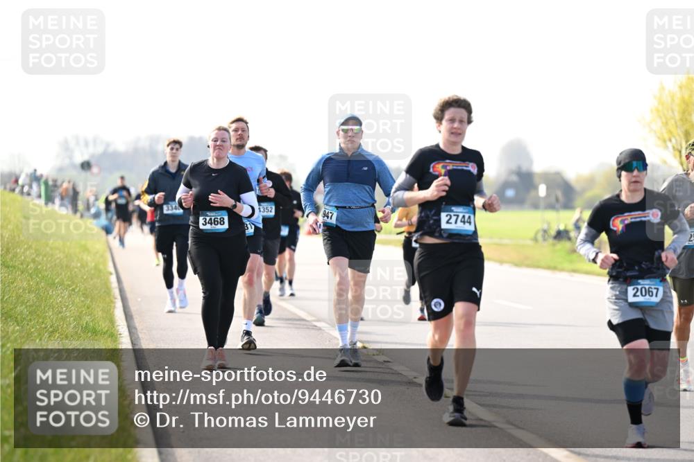 12.04.2026 - 45. Internationalen Wilhelmsburger Insellauf Dr. Thomas Lammeyer http://msf.ph/oto/9446730 12.04.2026 10:27:50 Laufen 3340, 3468, 1352, 947, 2744, 2067 meine-sportfotos.de