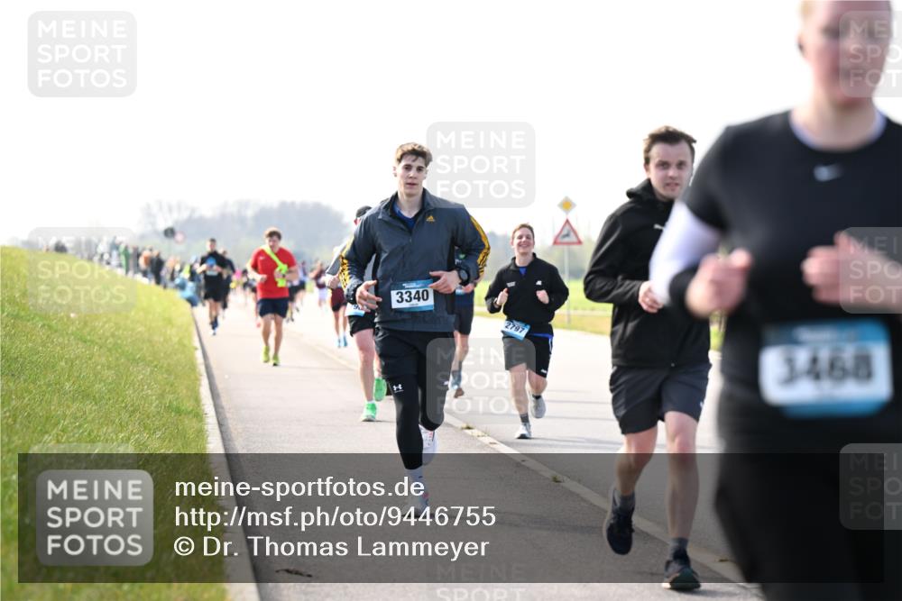 12.04.2026 - 45. Internationalen Wilhelmsburger Insellauf Dr. Thomas Lammeyer http://msf.ph/oto/9446755 12.04.2026 10:27:56 Laufen 3340, 2797, 3468 meine-sportfotos.de