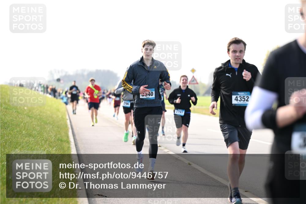 12.04.2026 - 45. Internationalen Wilhelmsburger Insellauf Dr. Thomas Lammeyer http://msf.ph/oto/9446757 12.04.2026 10:27:56 Laufen 340, 2797, 4352 meine-sportfotos.de