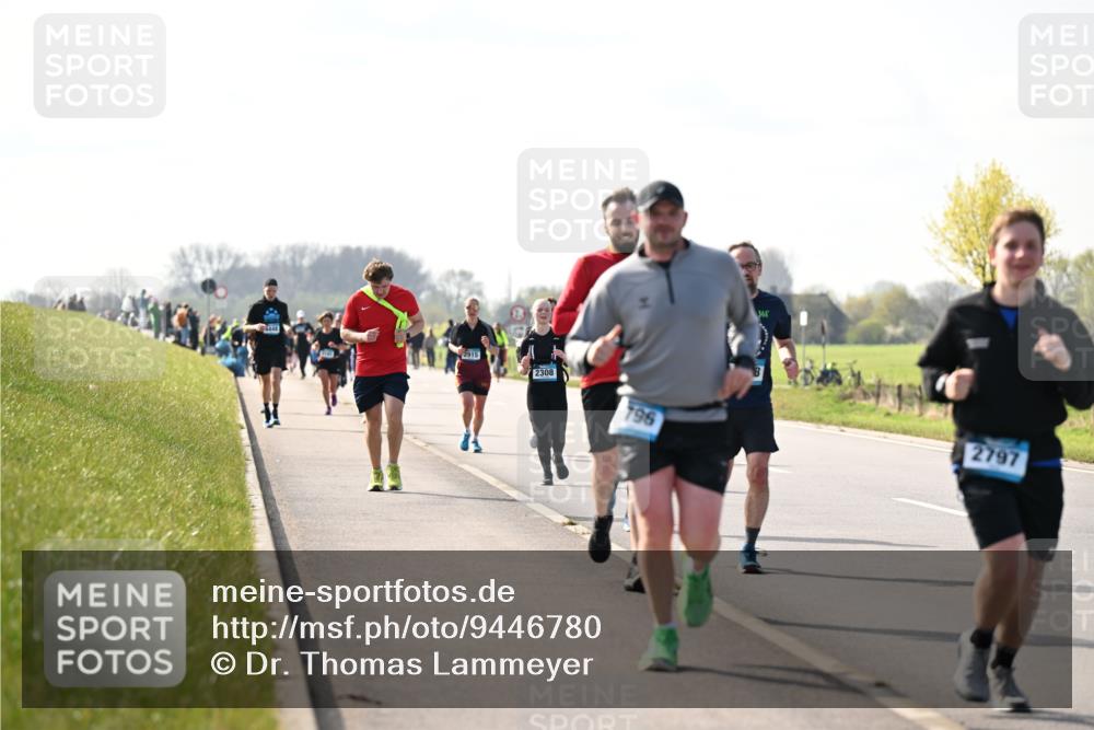 12.04.2026 - 45. Internationalen Wilhelmsburger Insellauf Dr. Thomas Lammeyer http://msf.ph/oto/9446780 12.04.2026 10:28:00 Laufen 2915, 2308, 196, 361, 2797 meine-sportfotos.de