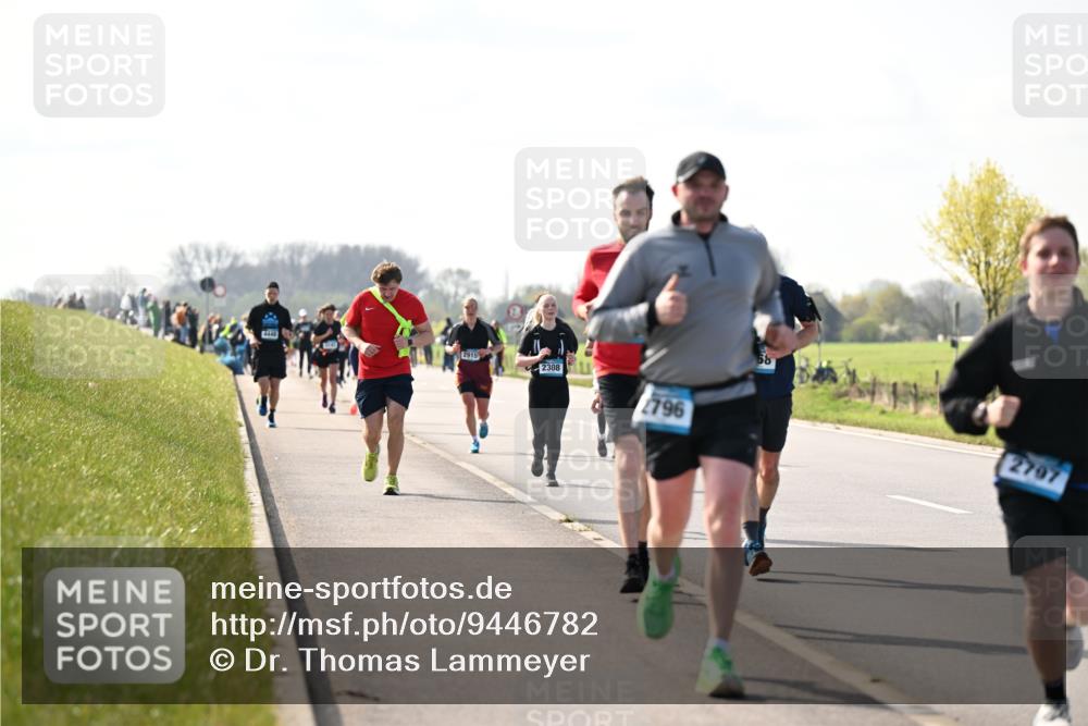 12.04.2026 - 45. Internationalen Wilhelmsburger Insellauf Dr. Thomas Lammeyer http://msf.ph/oto/9446782 12.04.2026 10:28:00 Laufen 223, 2915, 2308, 2796, 68, 2797 meine-sportfotos.de