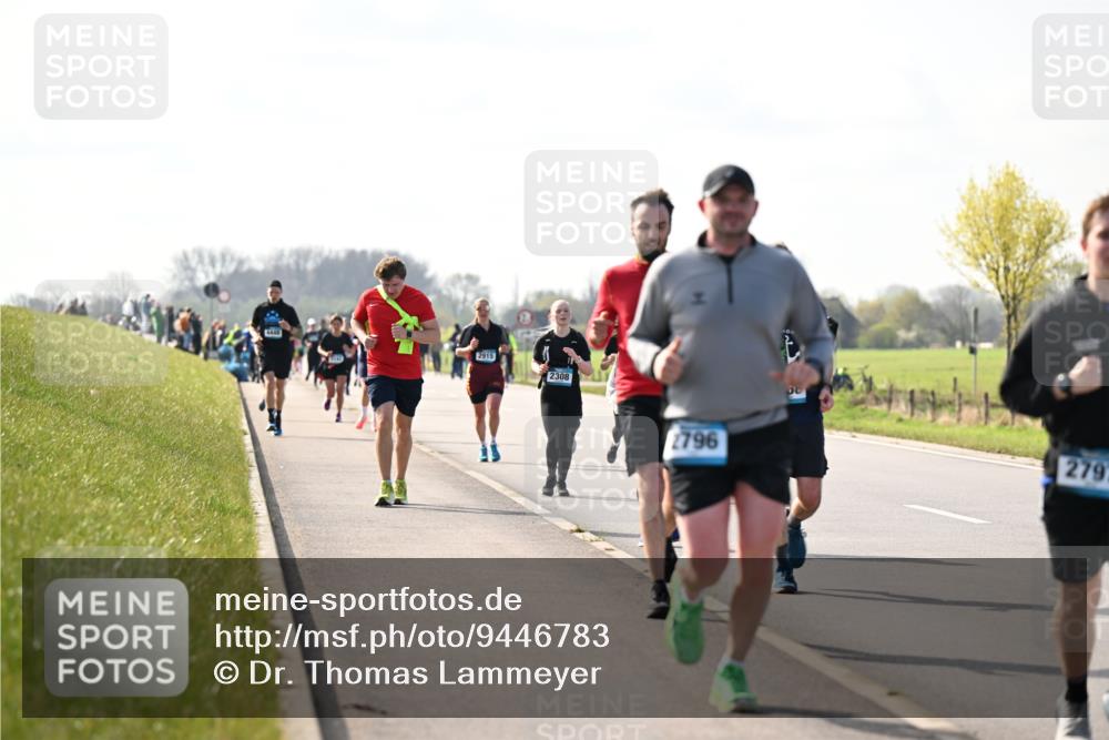 12.04.2026 - 45. Internationalen Wilhelmsburger Insellauf Dr. Thomas Lammeyer http://msf.ph/oto/9446783 12.04.2026 10:28:00 Laufen 4448, 2915, 2308, 2796, 279 meine-sportfotos.de