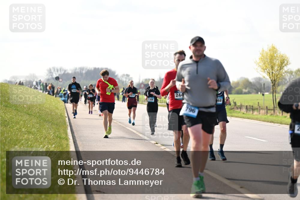 12.04.2026 - 45. Internationalen Wilhelmsburger Insellauf Dr. Thomas Lammeyer http://msf.ph/oto/9446784 12.04.2026 10:28:00 Laufen 2915, 2308, 244, 796, 68, 2 meine-sportfotos.de