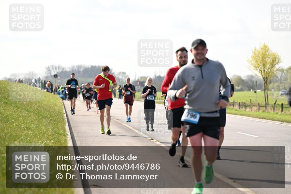12.04.2026 - 45. Internationalen Wilhelmsburger Insellauf Dr. Thomas Lammeyer http://msf.ph/oto/9446786 12.04.2026 10:28:00 Laufen 2915, 2308, 796 meine-sportfotos.de
