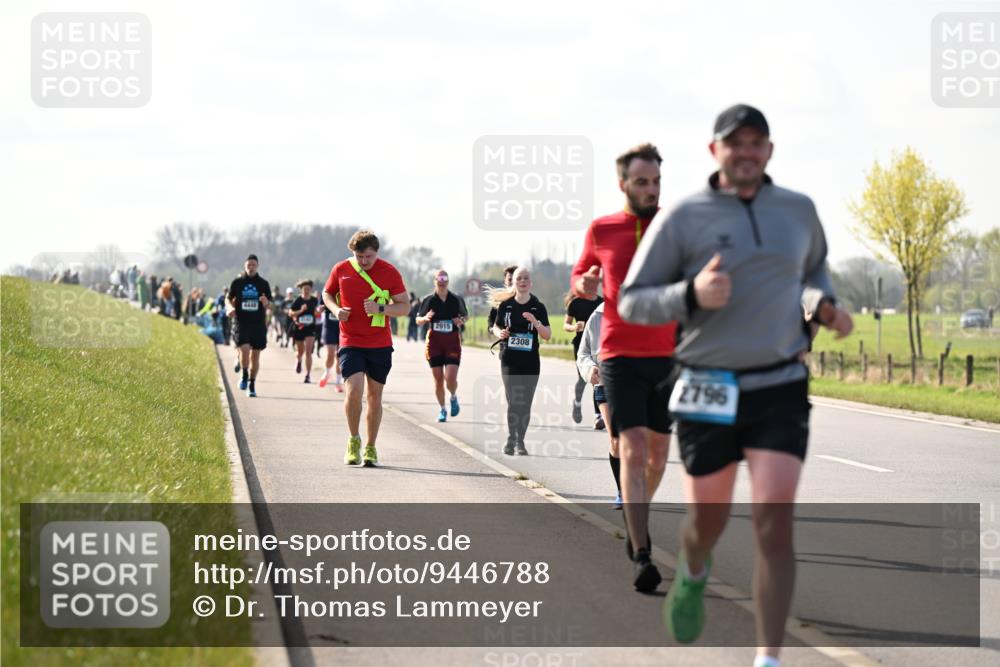 12.04.2026 - 45. Internationalen Wilhelmsburger Insellauf Dr. Thomas Lammeyer http://msf.ph/oto/9446788 12.04.2026 10:28:01 Laufen 2915, 2308, 2796 meine-sportfotos.de