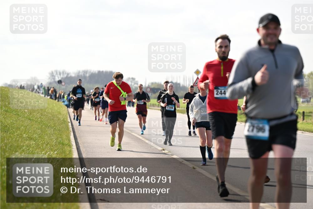 12.04.2026 - 45. Internationalen Wilhelmsburger Insellauf Dr. Thomas Lammeyer http://msf.ph/oto/9446791 12.04.2026 10:28:01 Laufen 244, 2915, 2308, 336, 2796 meine-sportfotos.de