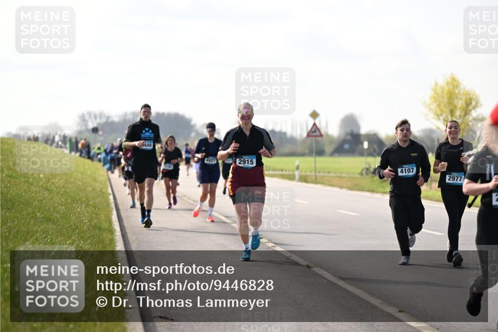 12.04.2026 - 45. Internationalen Wilhelmsburger Insellauf Dr. Thomas Lammeyer http://msf.ph/oto/9446828 12.04.2026 10:28:07 Laufen 4927, 2915, 4107, 2977 meine-sportfotos.de